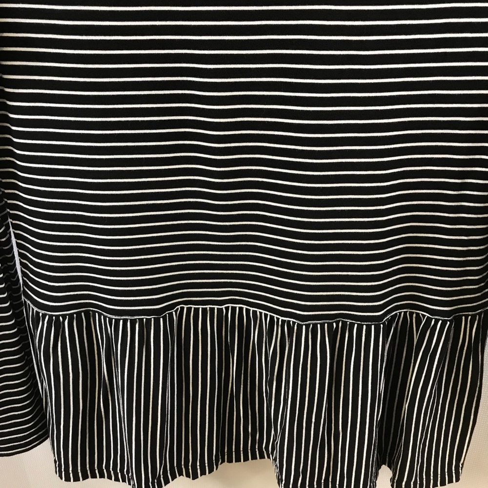 Old Navy striped Top black & white XS Long sleeve - Picture 6 of 8